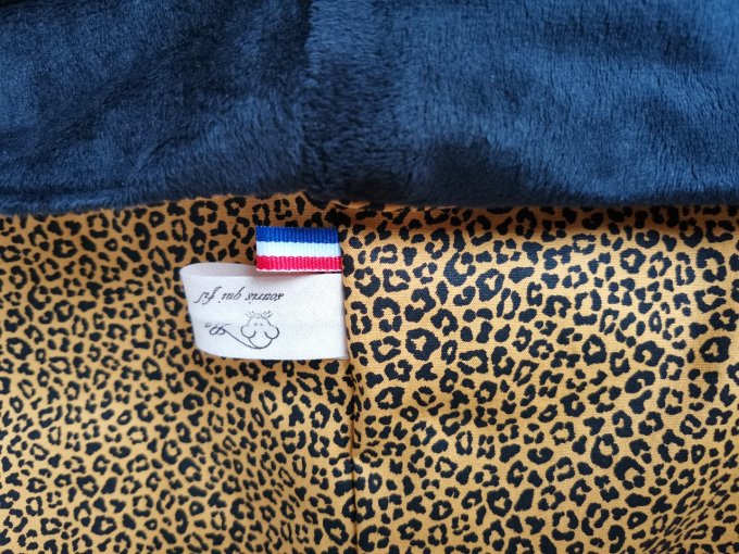 Tour de cou adulte double tour motifs leopard jaune minky polaire noire