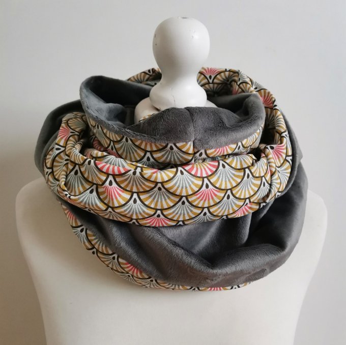 Tour de cou adulte double tour motifs éventails minky polaire gris