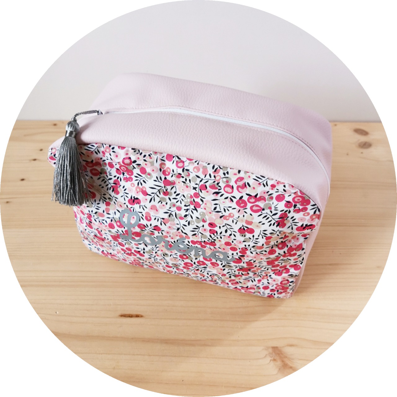 Trousse maquillage, Motifs floraux