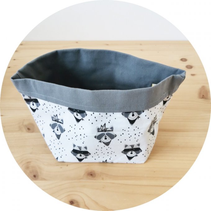 Panier personnalisé motifs racoon unis gris plomb écriture en noire