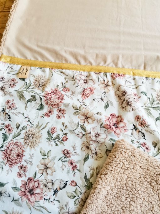 En stock couverture motifs nature florale et unis beige polaire sherpa brun